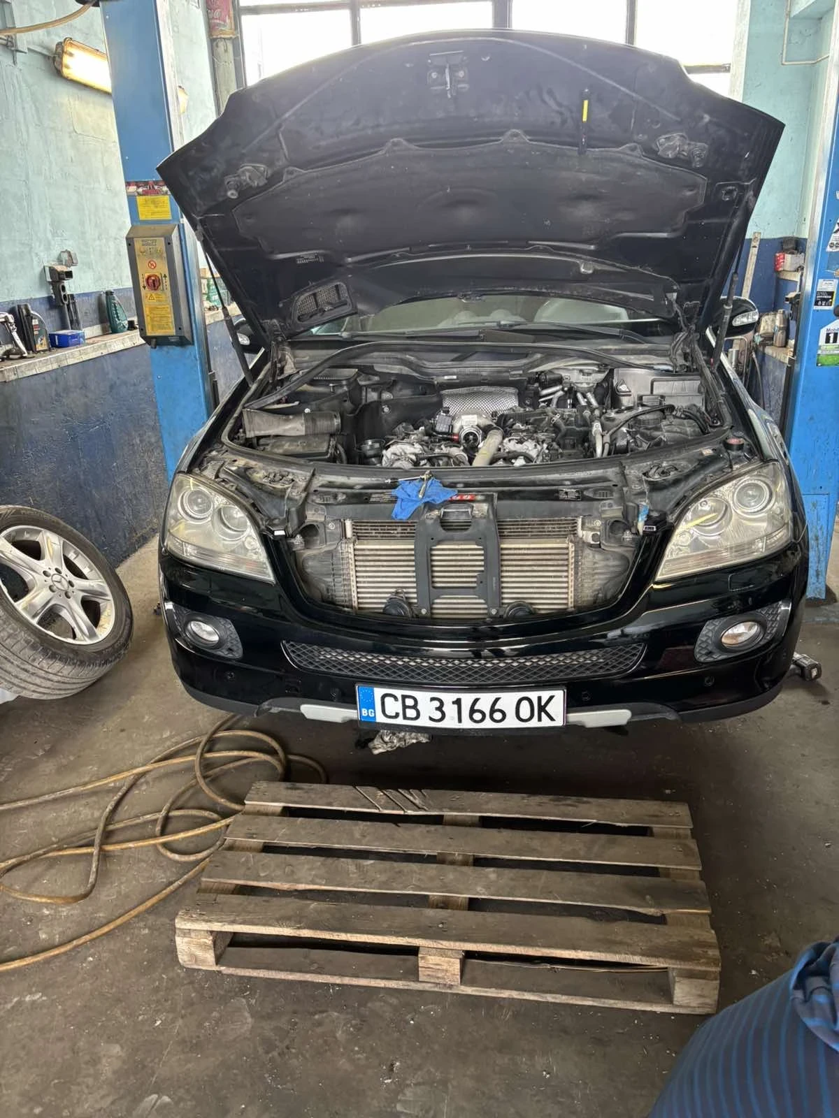 Mercedes-Benz ML 320, снимка 14 - Автомобили и джипове - 55584660