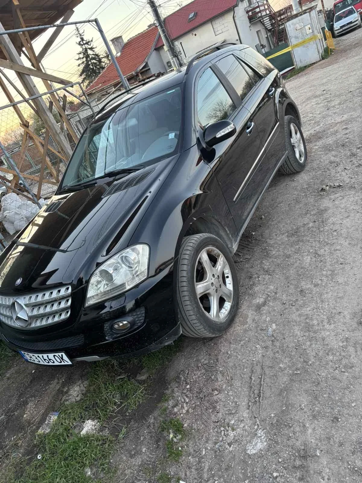 Mercedes-Benz ML 320, снимка 3 - Автомобили и джипове - 55584660