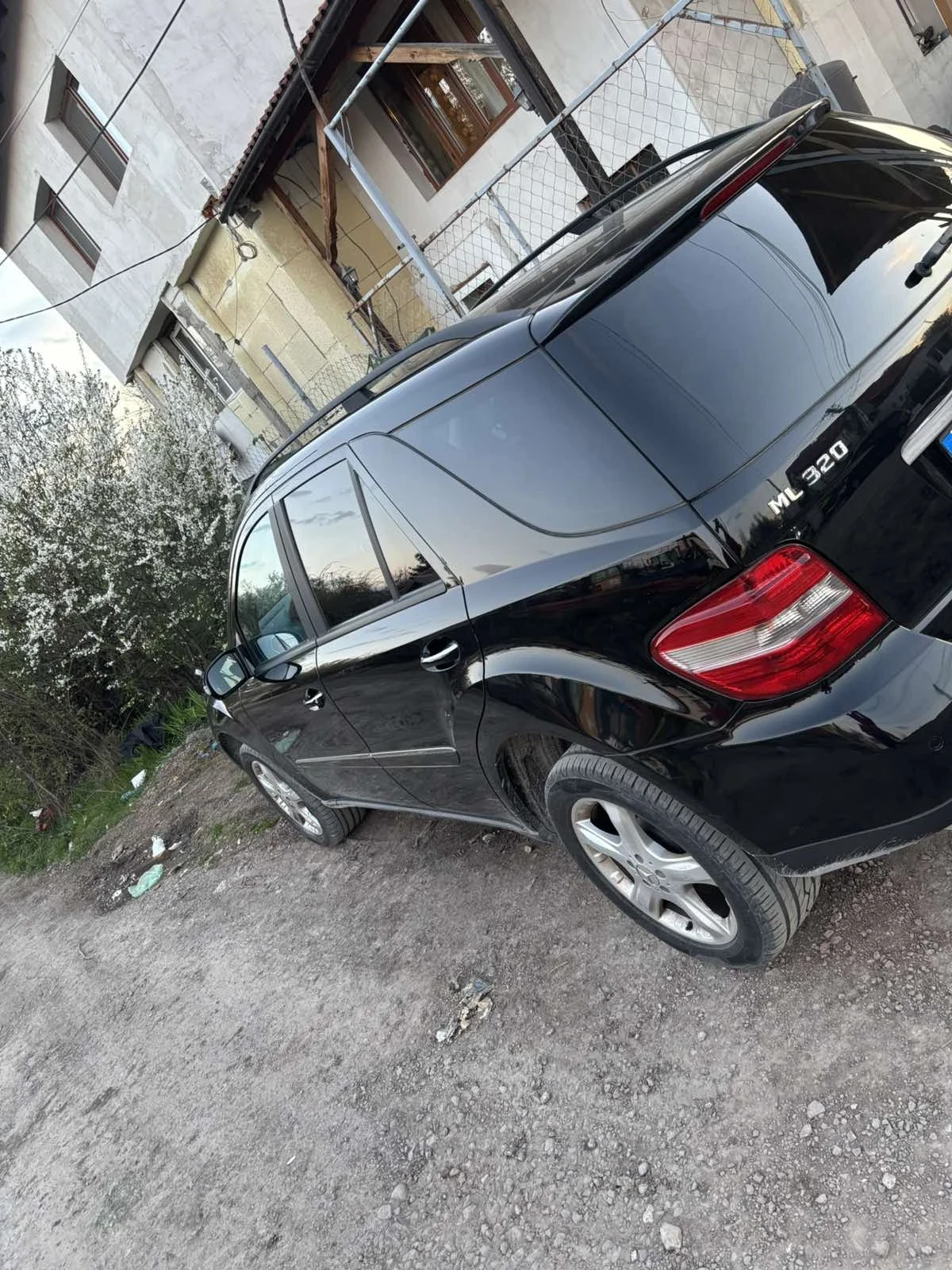Mercedes-Benz ML 320, снимка 5 - Автомобили и джипове - 55584660