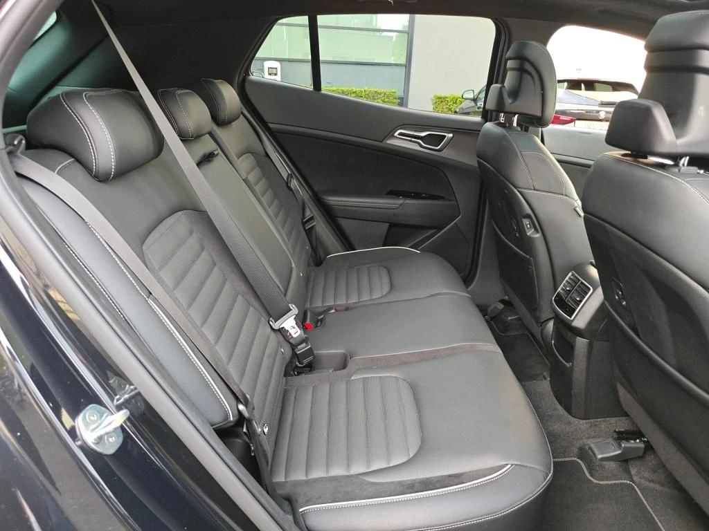Kia Sportage GT LINE 230HEV 360 VENTILATION, снимка 8 - Автомобили и джипове - 56332628