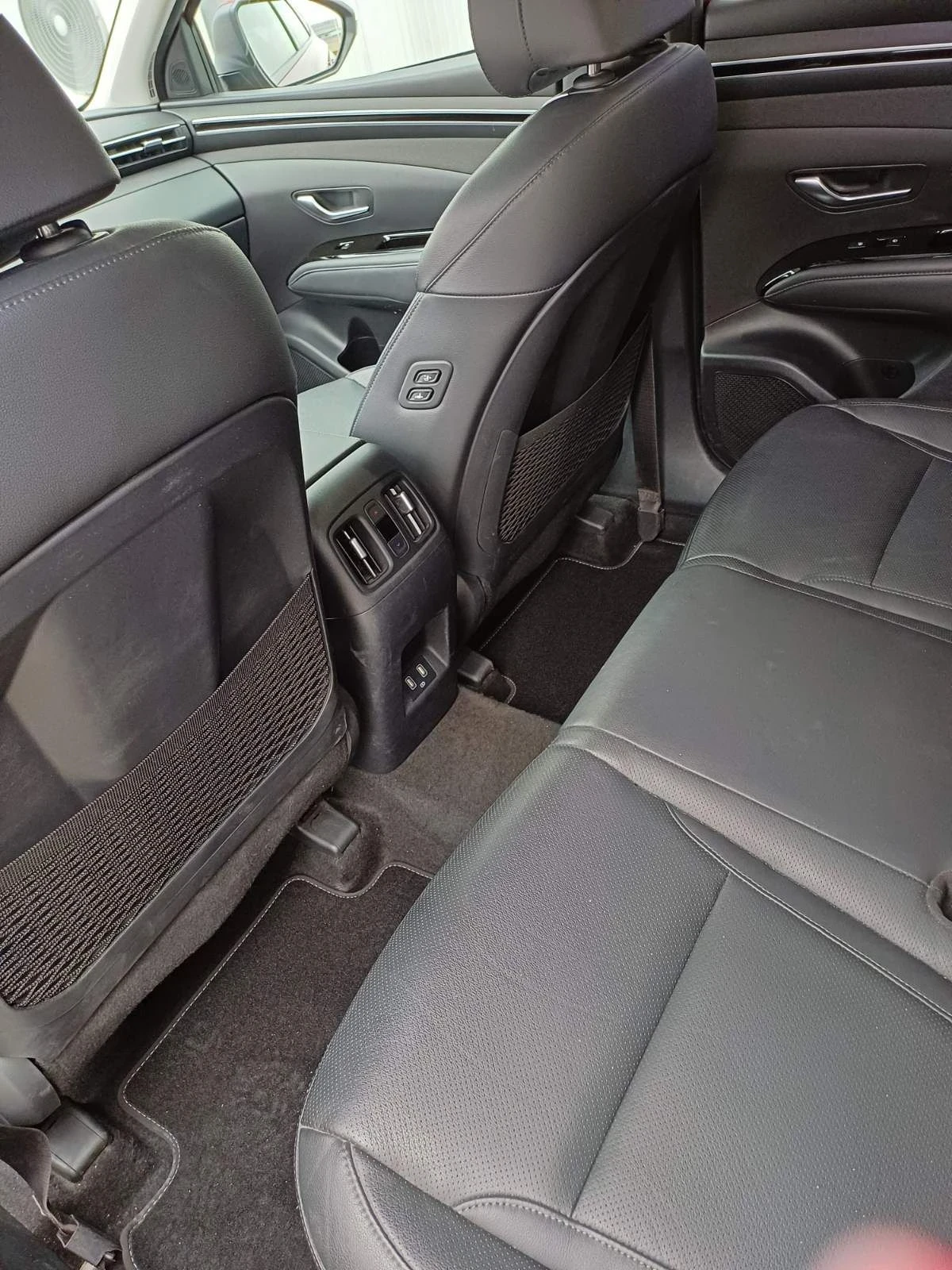 Hyundai Tucson, снимка 8 - Автомобили и джипове - 56466665