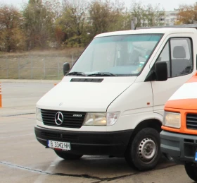     Mercedes-Benz Sprinter 208 D     