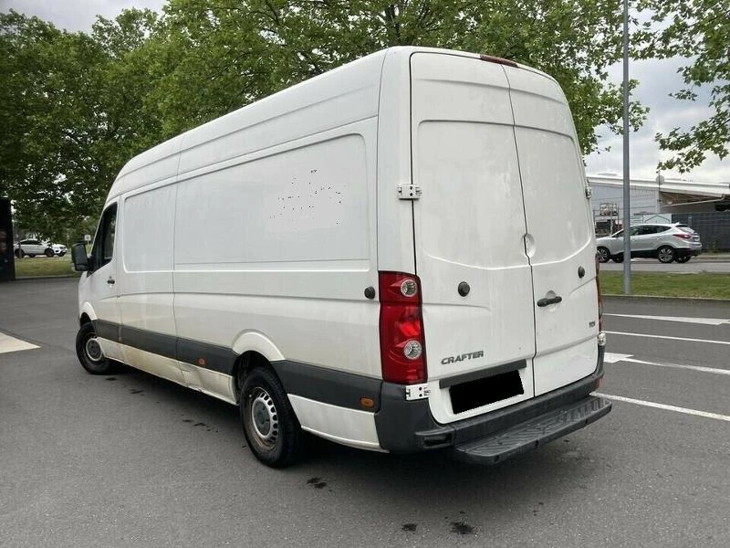 VW Crafter 2.0 TDI  - САМО ЗА ЧАСТИ , снимка 2 - Бусове и автобуси - 46032976