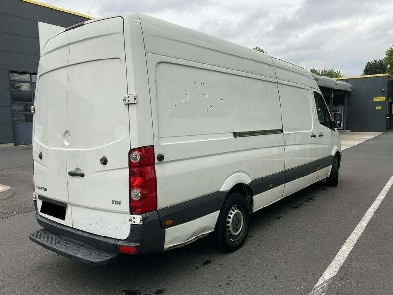 VW Crafter 2.0 TDI  - САМО ЗА ЧАСТИ , снимка 4 - Бусове и автобуси - 46032976