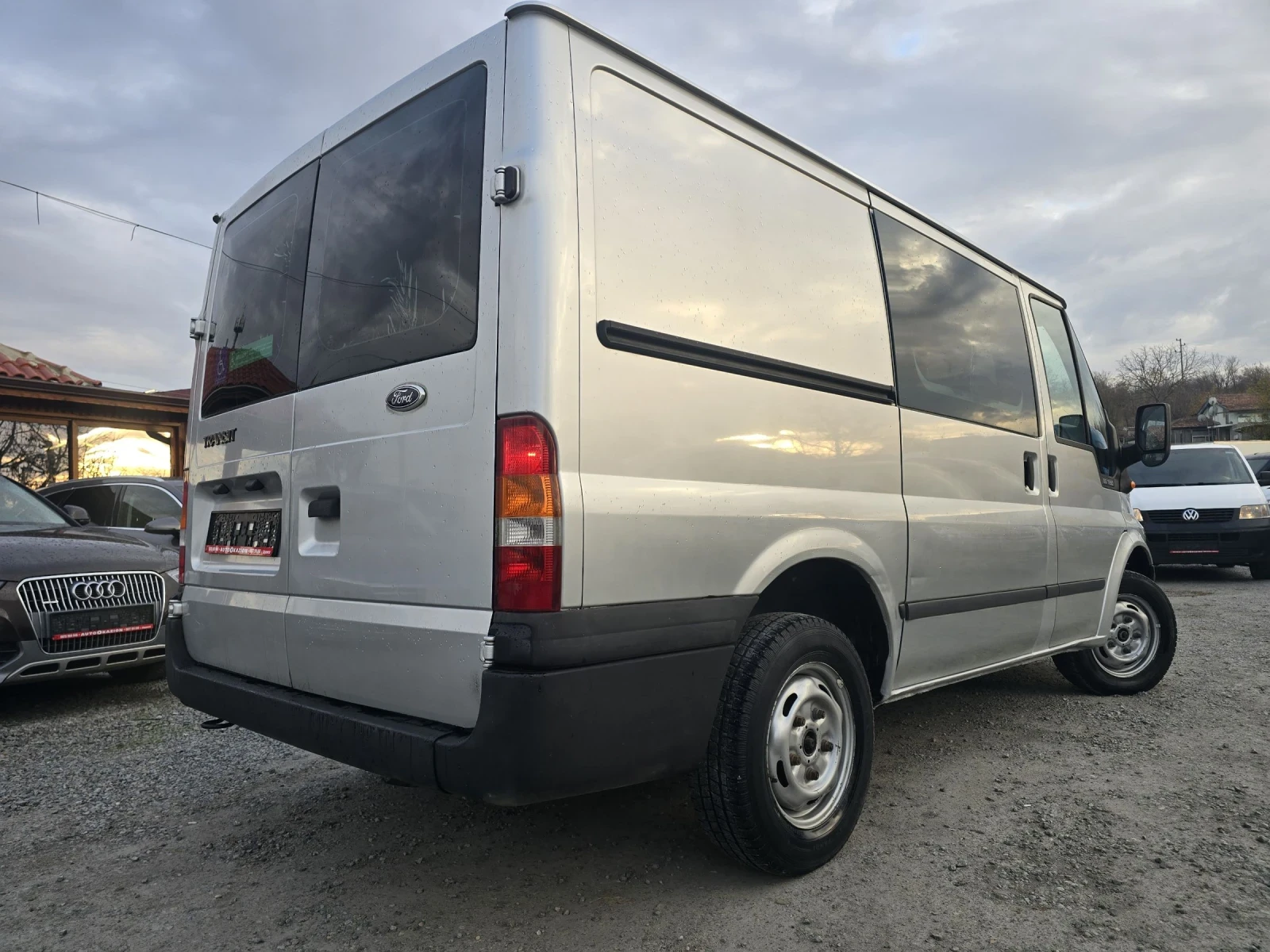 Ford Transit 2.0TDI 5+ 1 Рампа за хора с увреждания Климатик - изображение 6