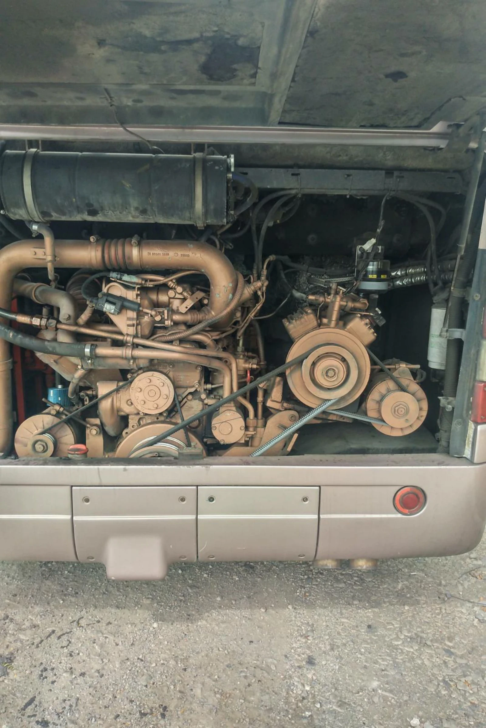 Neoplan N 316 SHD, снимка 8 - Бусове и автобуси - 54140660