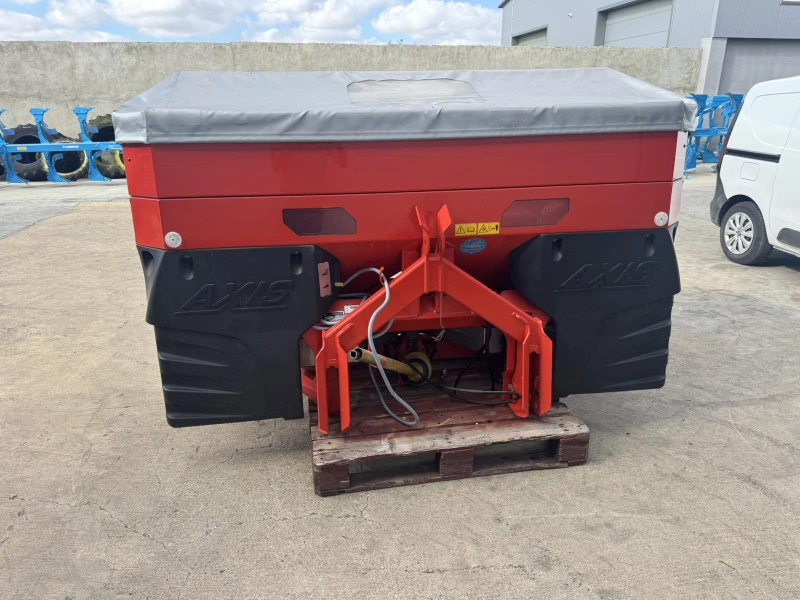 Торачка Rauch Kuhn Axis 40.1W с кантар, снимка 4 - Селскостопанска техника - 51816492