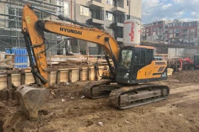 Багер Hyundai HX180, снимка 1
