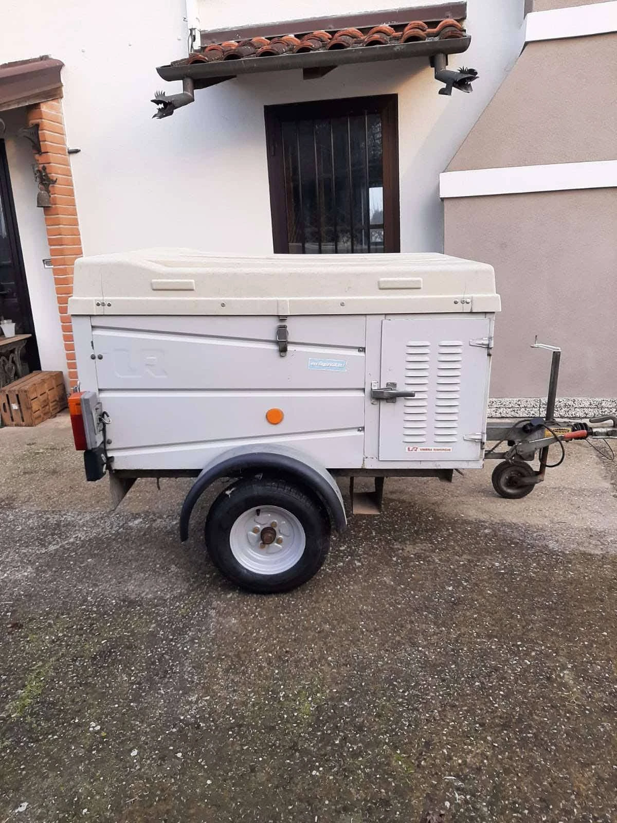 �� ��������� Umbra rimorchi 450 | Mobile.bg � ����������� 3