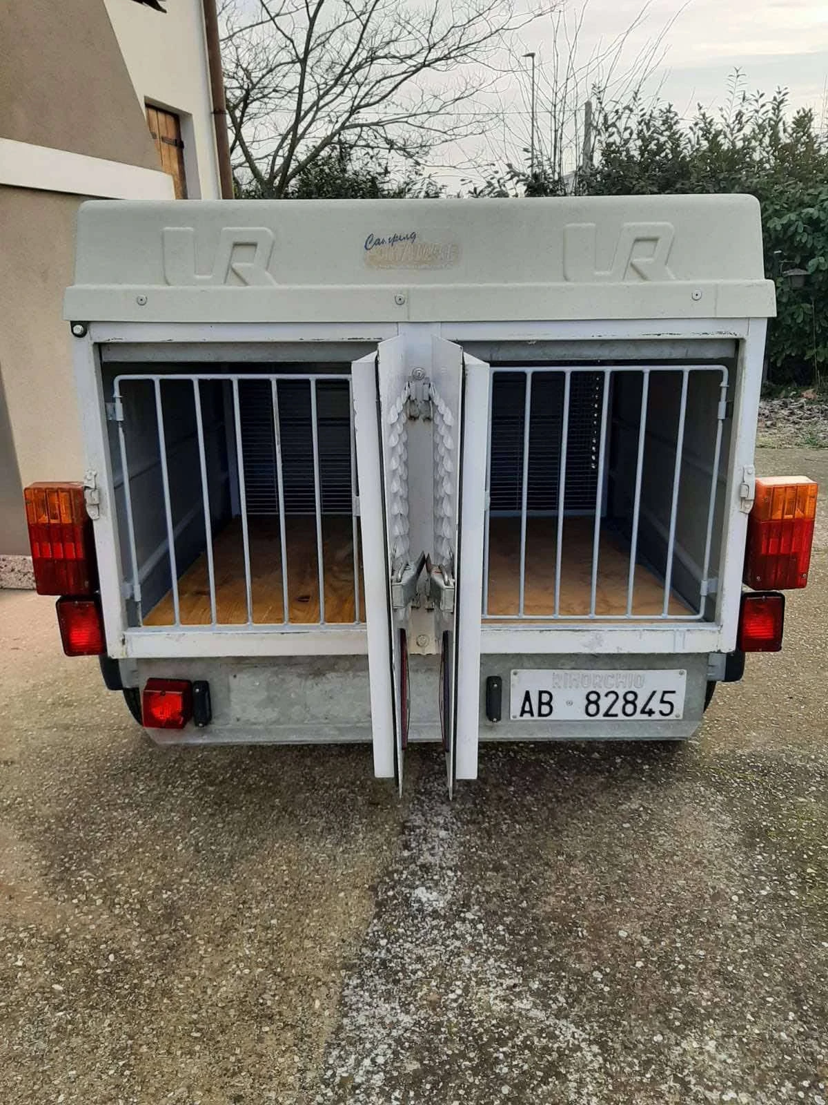 �� ��������� Umbra rimorchi 450 | Mobile.bg � ����������� 1