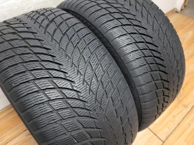 Гуми Зимни 275/40R19, снимка 7 - Гуми и джанти - 48403026