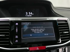 Honda Accord 2.4 9TH GENERATION, снимка 12