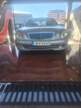Mercedes-Benz E 320 W211 Авангард, снимка 13