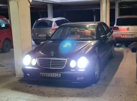  Mercedes-Benz E 320