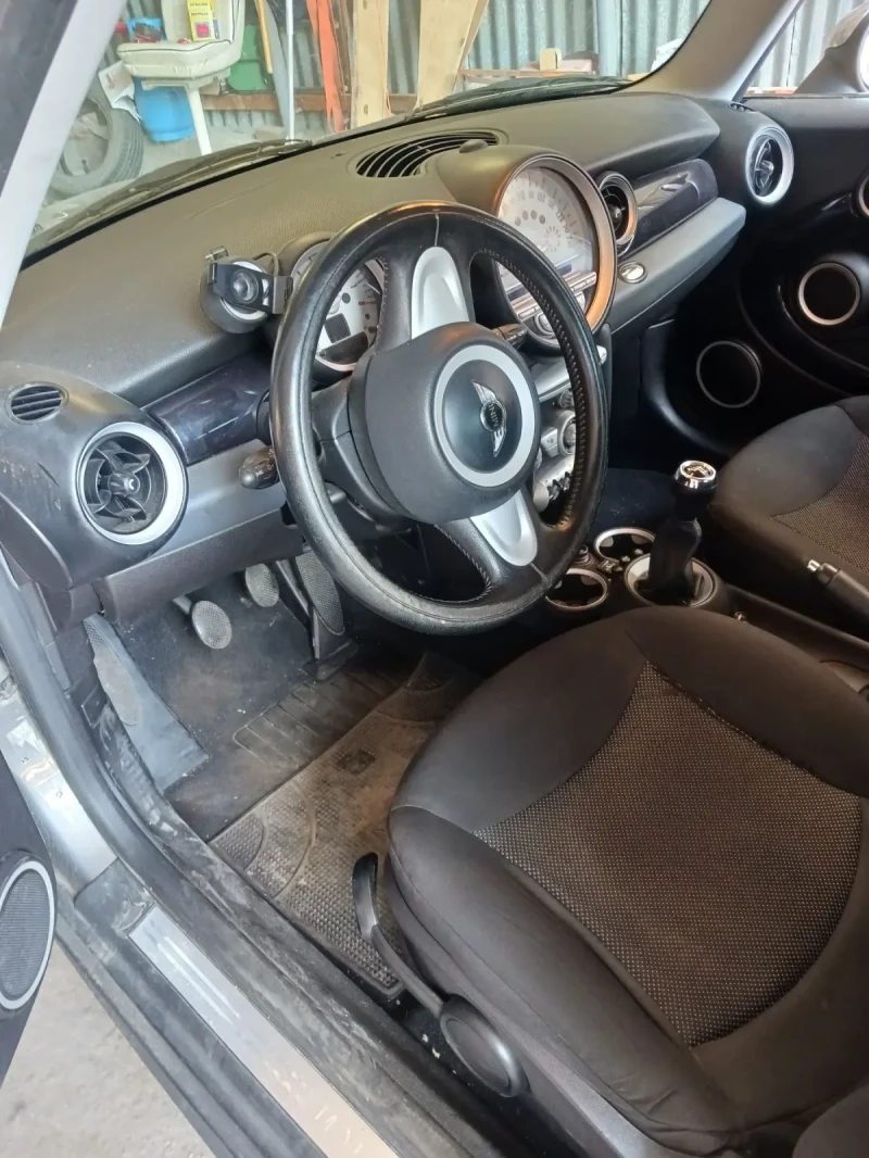 Mini One 1, 4 газ Facelift, снимка 14 - Автомобили и джипове - 46369738