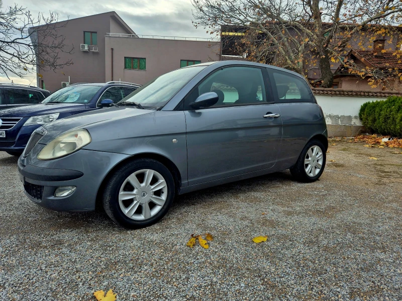 Lancia Ypsilon 1.2i klima, снимка 2 - Автомобили и джипове - 48076957