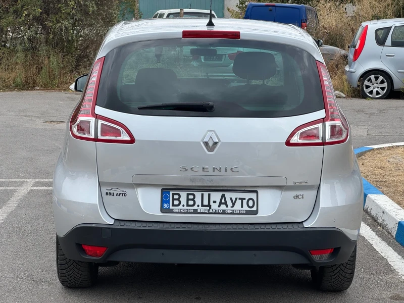 Renault Scenic 1.5DCi, снимка 6 - Автомобили и джипове - 51896836