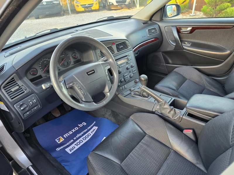 Volvo V70 2.4 D  131кс КЛИМАТИК , снимка 9 - Автомобили и джипове - 52321523