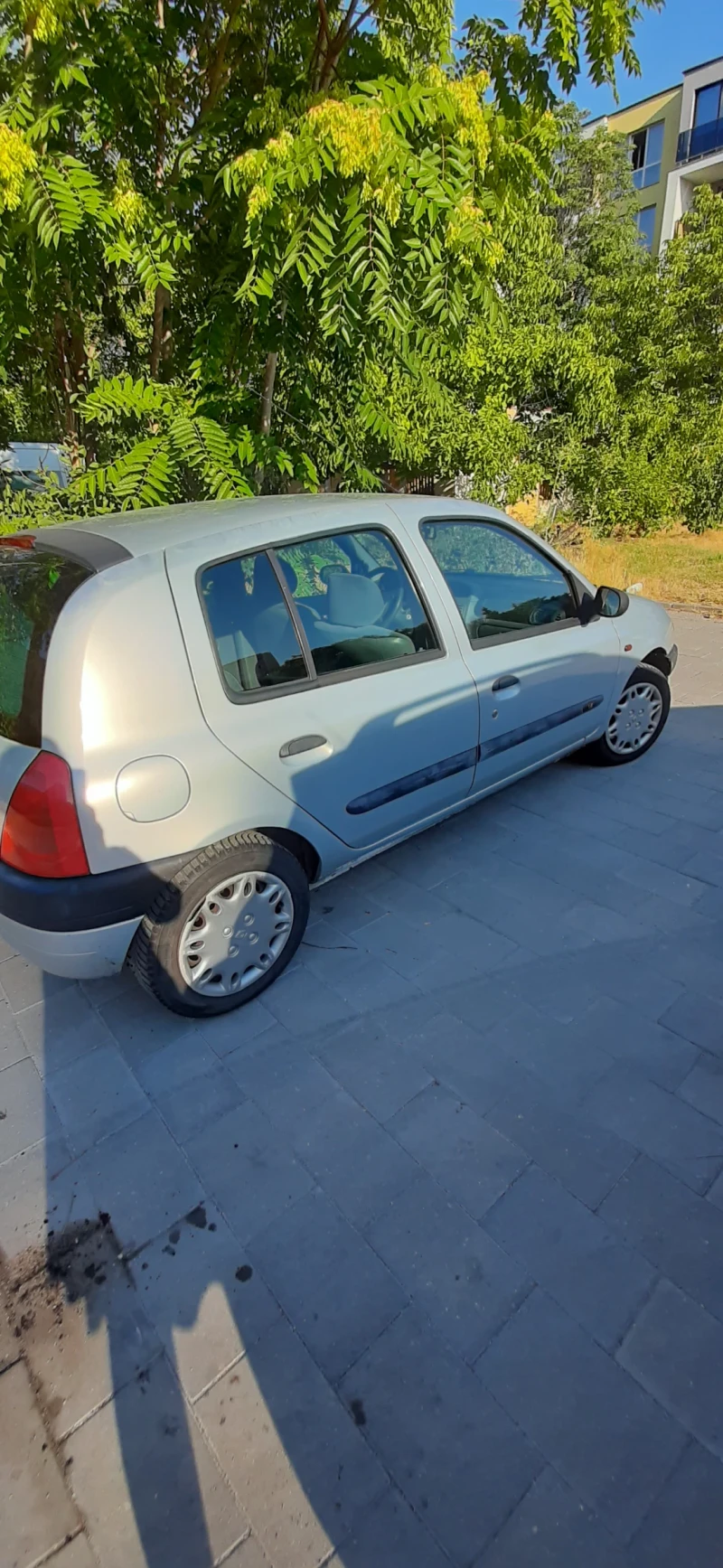 Renault Clio, снимка 4 - Автомобили и джипове - 52361939