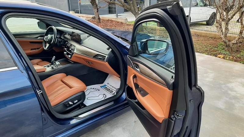 BMW 530 M Пакет* * * XDrive, снимка 13 - Автомобили и джипове - 52725811