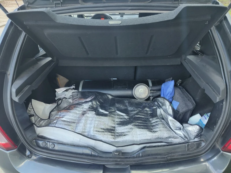 Dacia Sandero, снимка 9 - Автомобили и джипове - 52749972