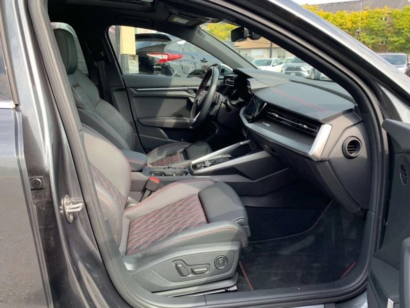 Audi S3 * quattro Prestige * CARFAX * БЕЗ ПЪРВОНАЧАЛНА ВНО, снимка 12 - Автомобили и джипове - 52843050