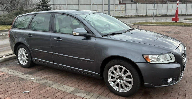 Volvo V50, снимка 9 - Автомобили и джипове - 53255058