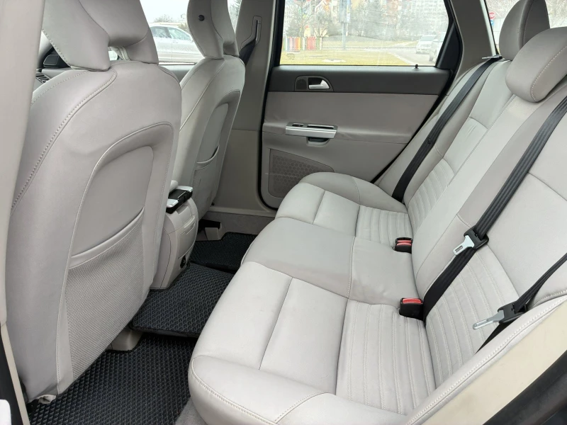 Volvo V50, снимка 5 - Автомобили и джипове - 53255058