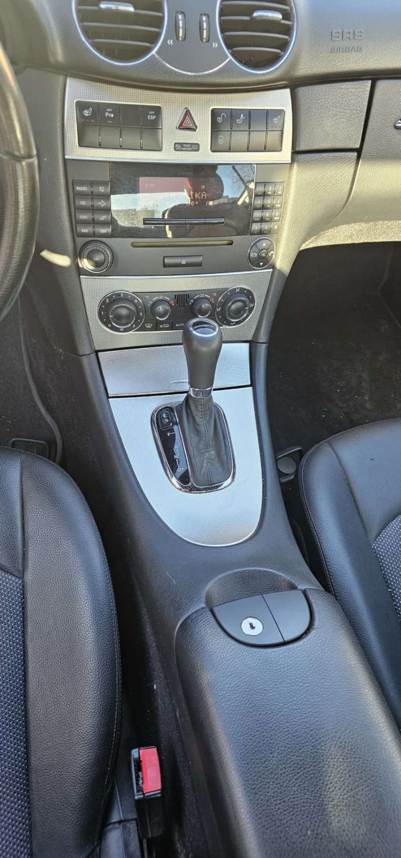 Mercedes-Benz CLK, снимка 8 - Автомобили и джипове - 53495637