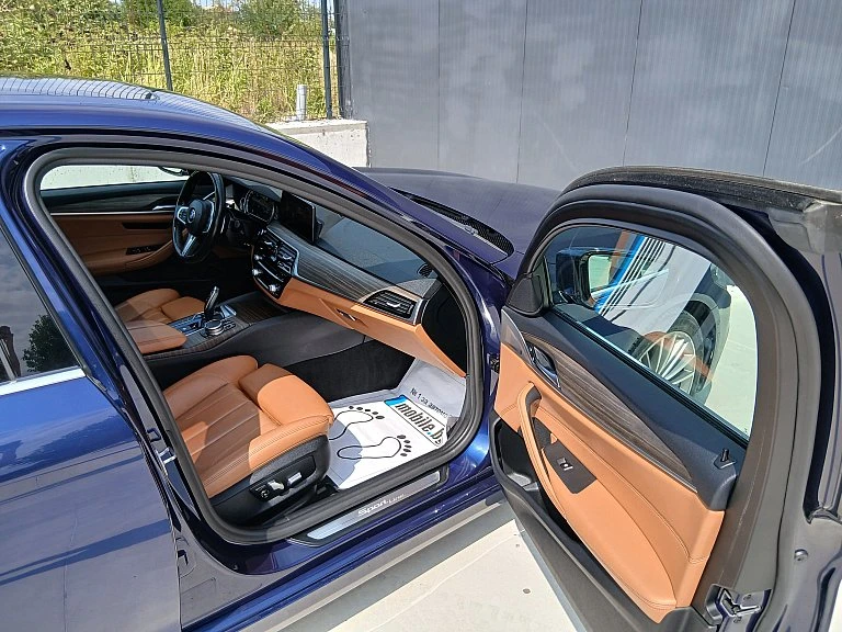 BMW 530 M Пакет* * * XDrive, снимка 13 - Автомобили и джипове - 52725811