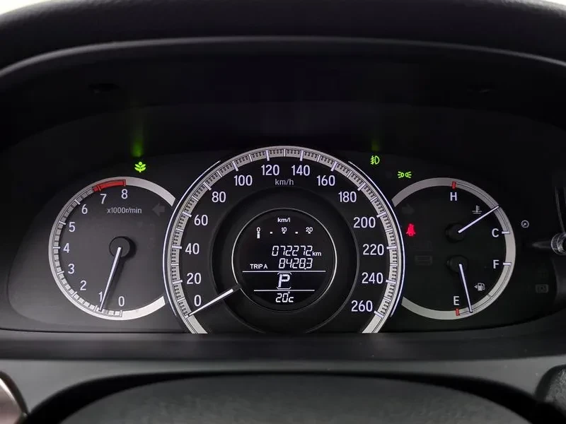 Honda Accord 2.4 9TH GENERATION, снимка 8 - Автомобили и джипове - 54956689