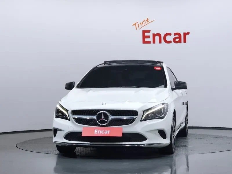 Mercedes-Benz CLA 250 САМО 30% АВАНС, снимка 3 - Автомобили и джипове - 55735092