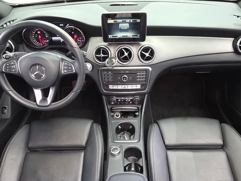 Mercedes-Benz CLA 250 САМО 30% АВАНС , снимка 13 - Автомобили и джипове - 56020163