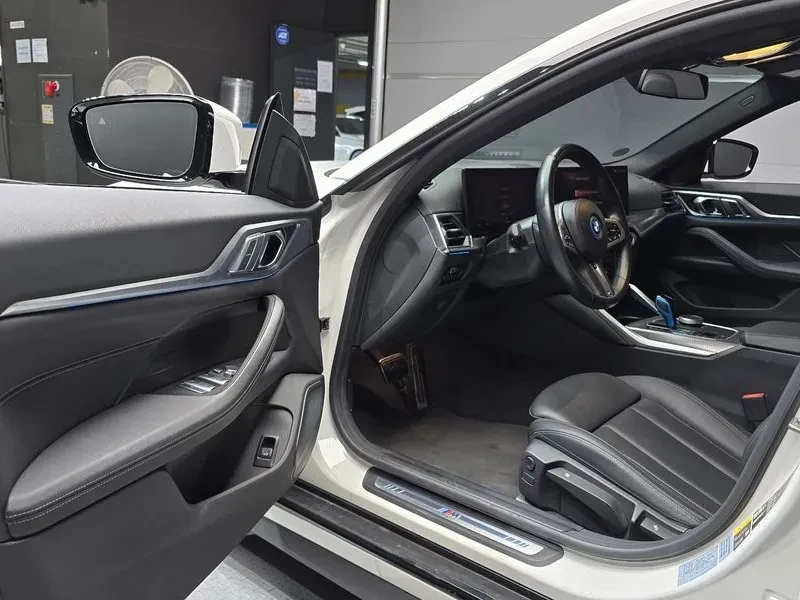 BMW i4 EDRIVE40/M PACK, снимка 10 - Автомобили и джипове - 56656820