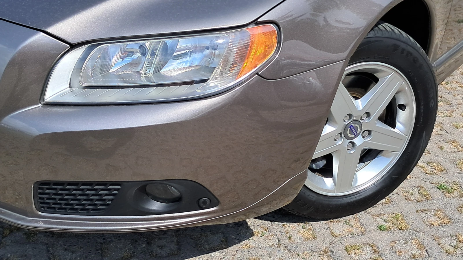 Volvo V70 FULL РЕАЛ КМ ИЗКЛЮЧИТЕЛЕН 2.4D-163 СЕРВ КНИЖ УНИКТ, снимка 3 - Автомобили и джипове - 7909209