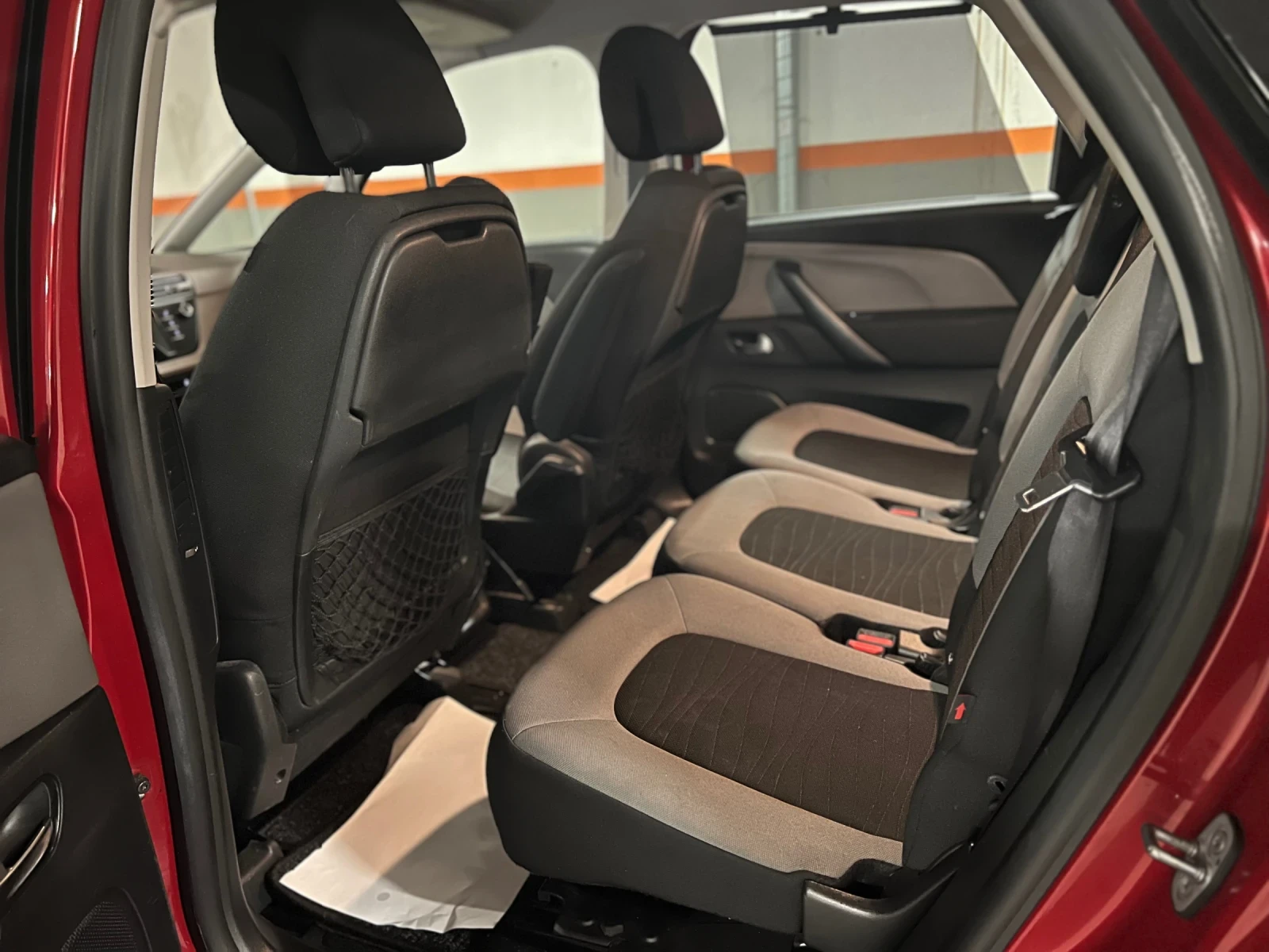Citroen C4 Picasso 1.6HDI-Лизинг през Уникредит по 220лв на месец | Mobile.bg — изображение 14