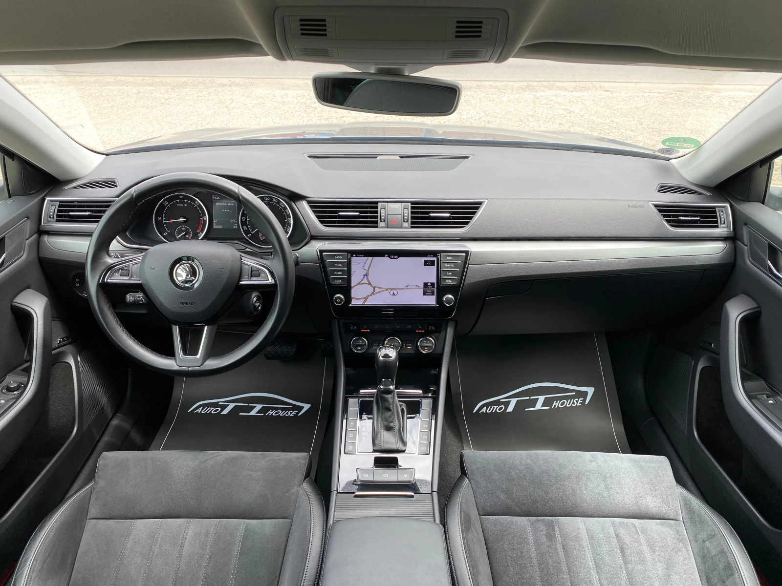 Skoda Superb 2.0TDI* 190кс.* КАТО НОВА*  - изображение 9