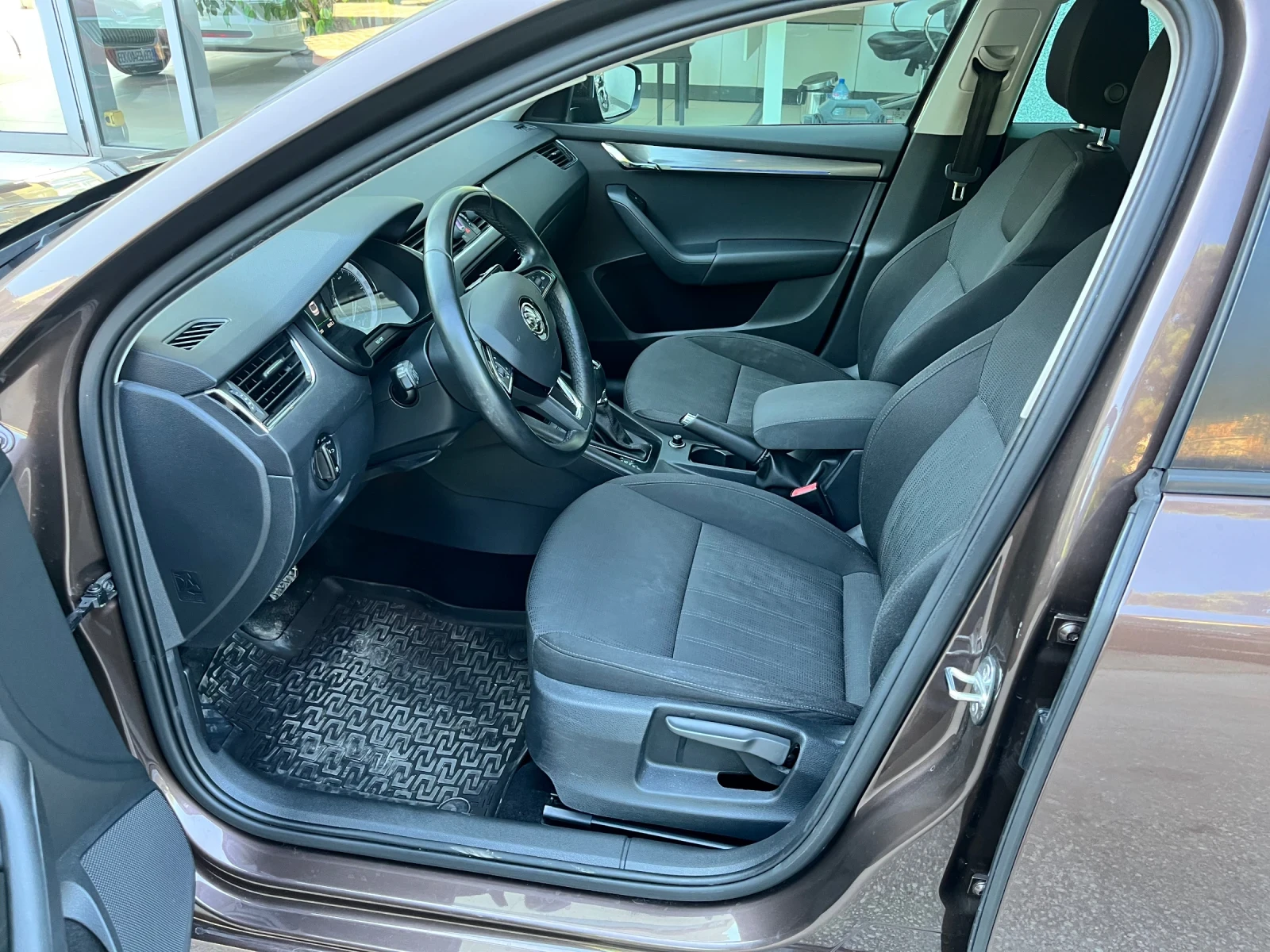 Skoda Octavia 2.0TDI 7DSG  - изображение 9