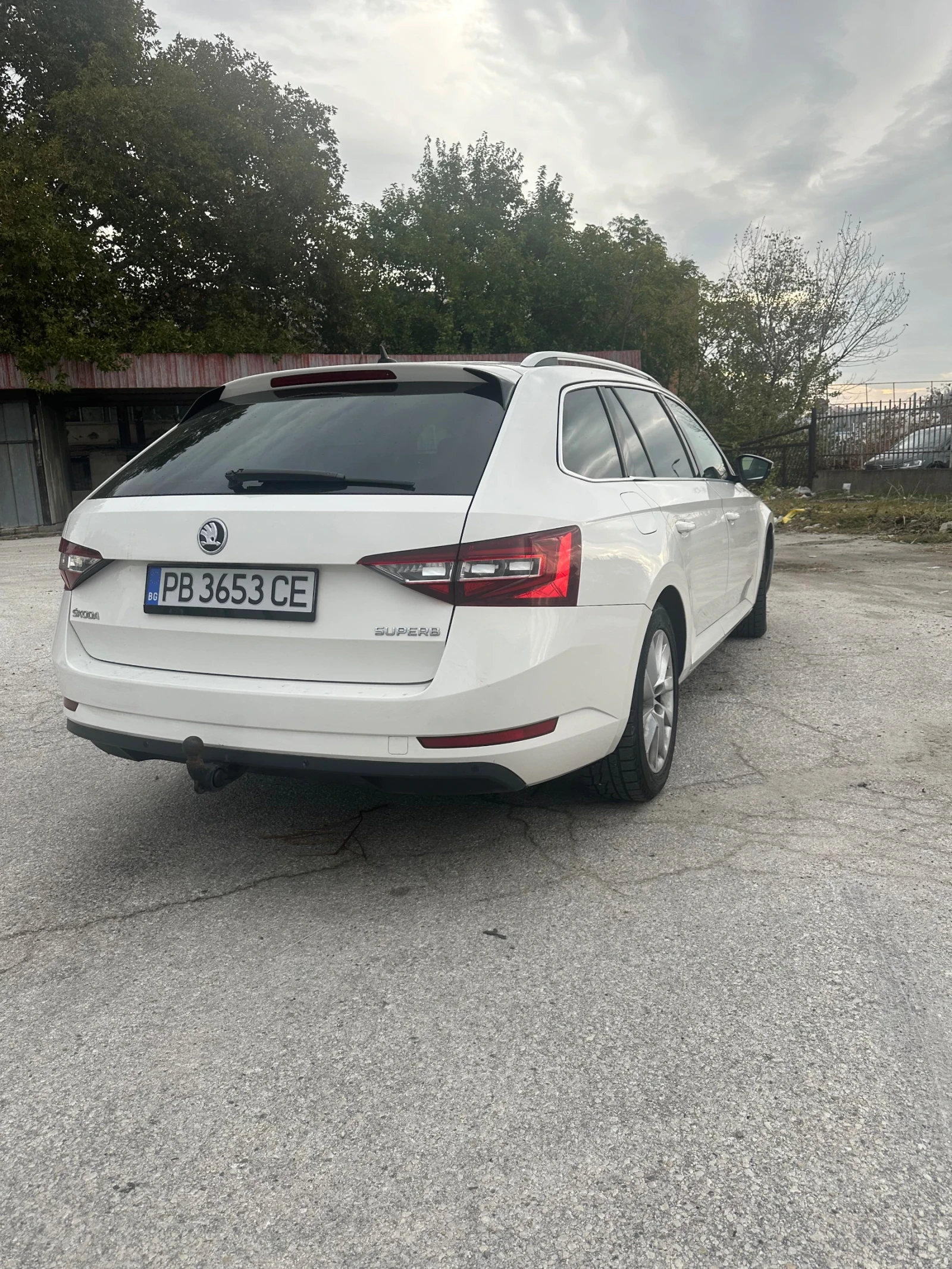 Skoda Superb  - изображение 7