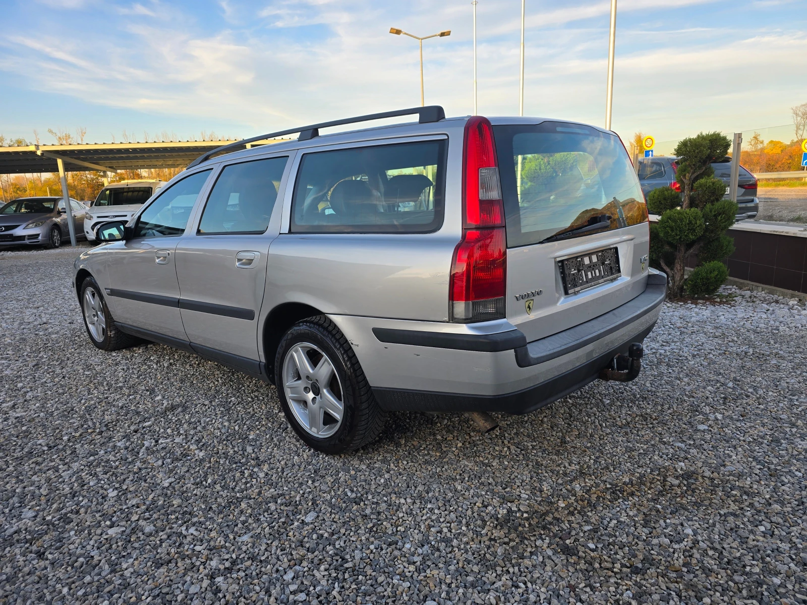 Volvo V70 2.4 D  131кс КЛИМАТИК  - изображение 3