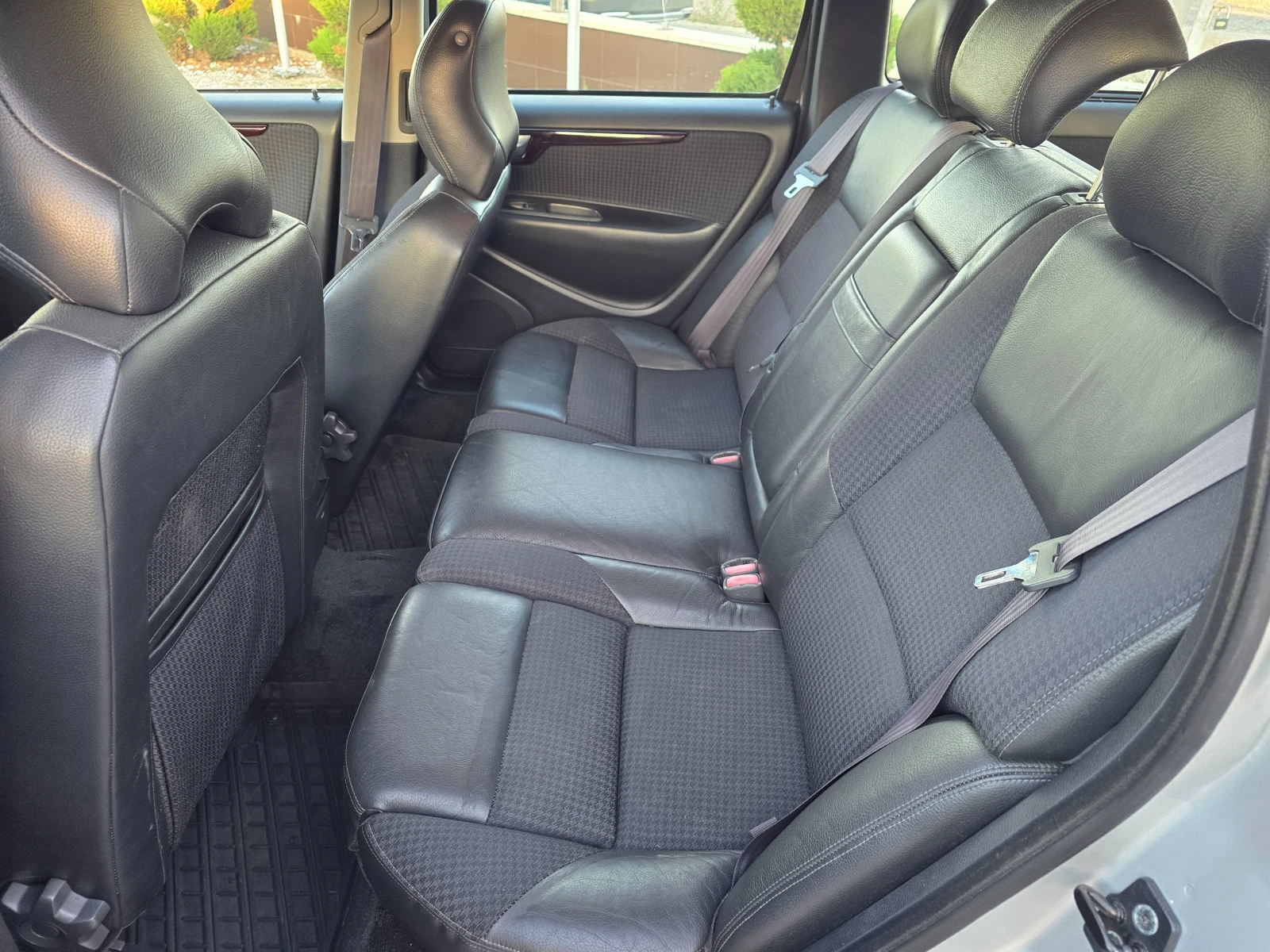 Volvo V70 2.4 D  131   | Mobile.bg   11