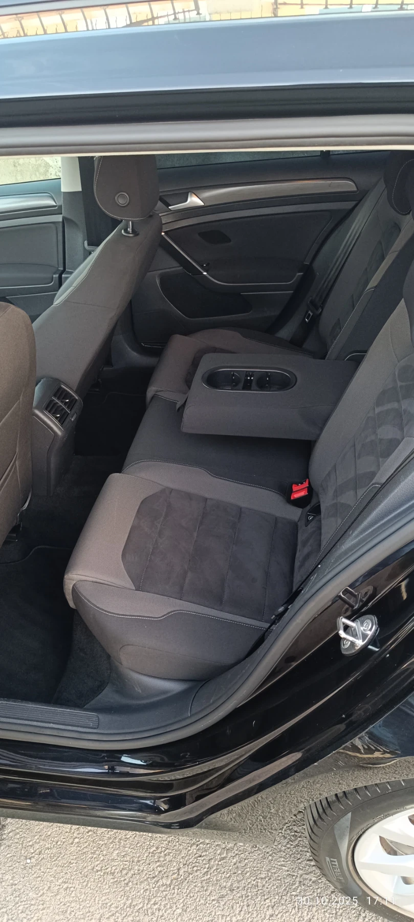 VW Golf | Дистроник | LED | Навигация | Подгрев | 2 компле, снимка 9 - Автомобили и джипове - 53814540