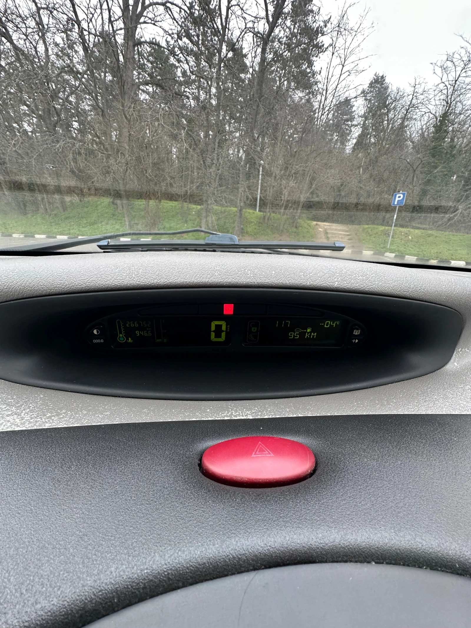 Citroen Xsara picasso 2.0HDI, снимка 8 - Автомобили и джипове - 53821086