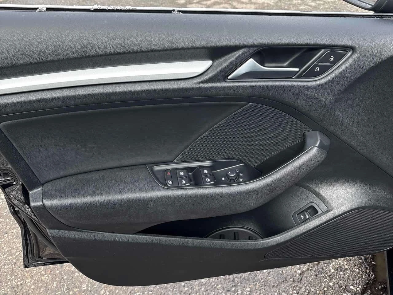 Audi A3 * Komfort * CARFAX * ЦЕНА ДО БГ, снимка 14 - Автомобили и джипове - 53894892