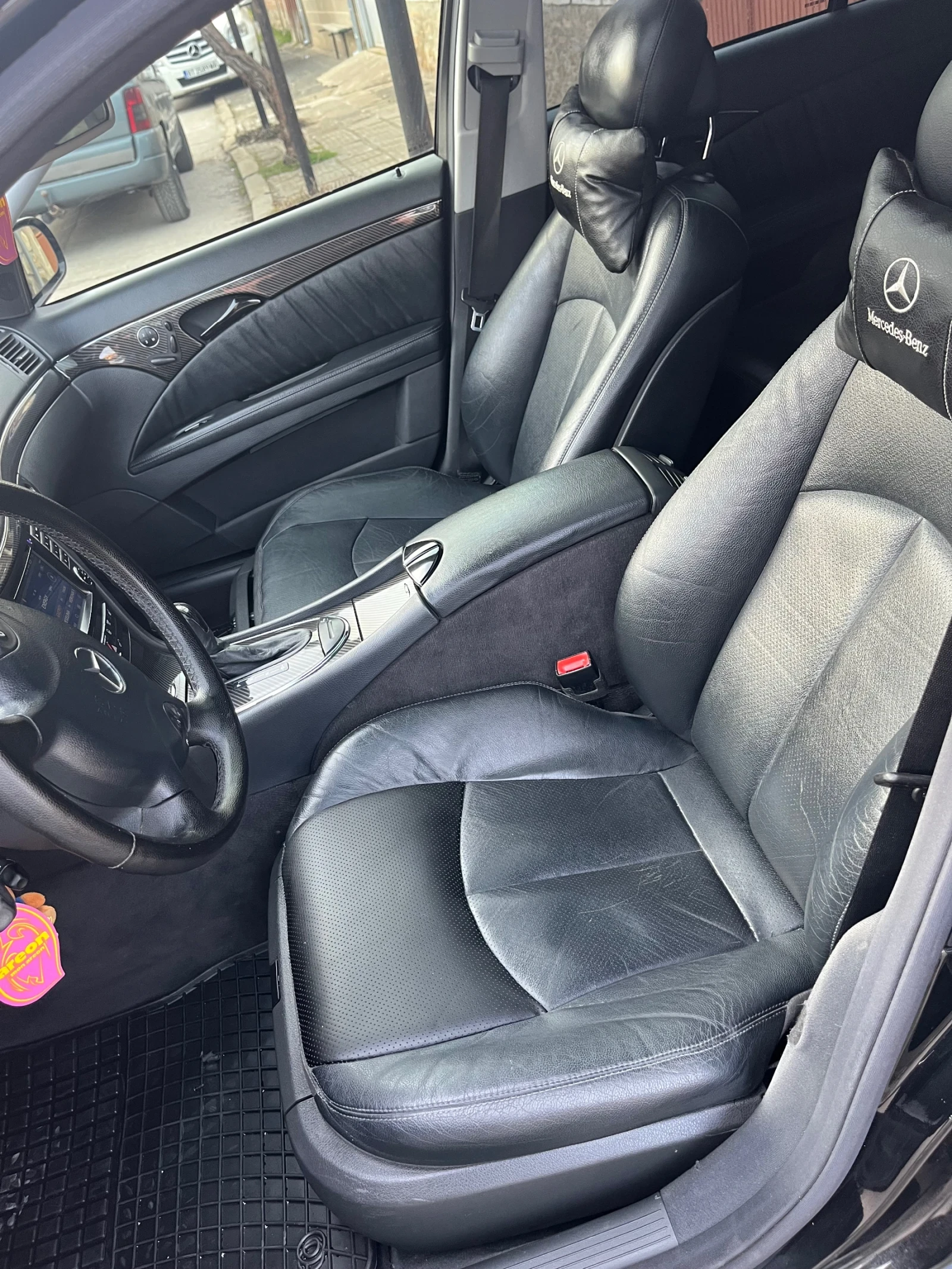 Mercedes-Benz E 270, снимка 6 - Автомобили и джипове - 54093401