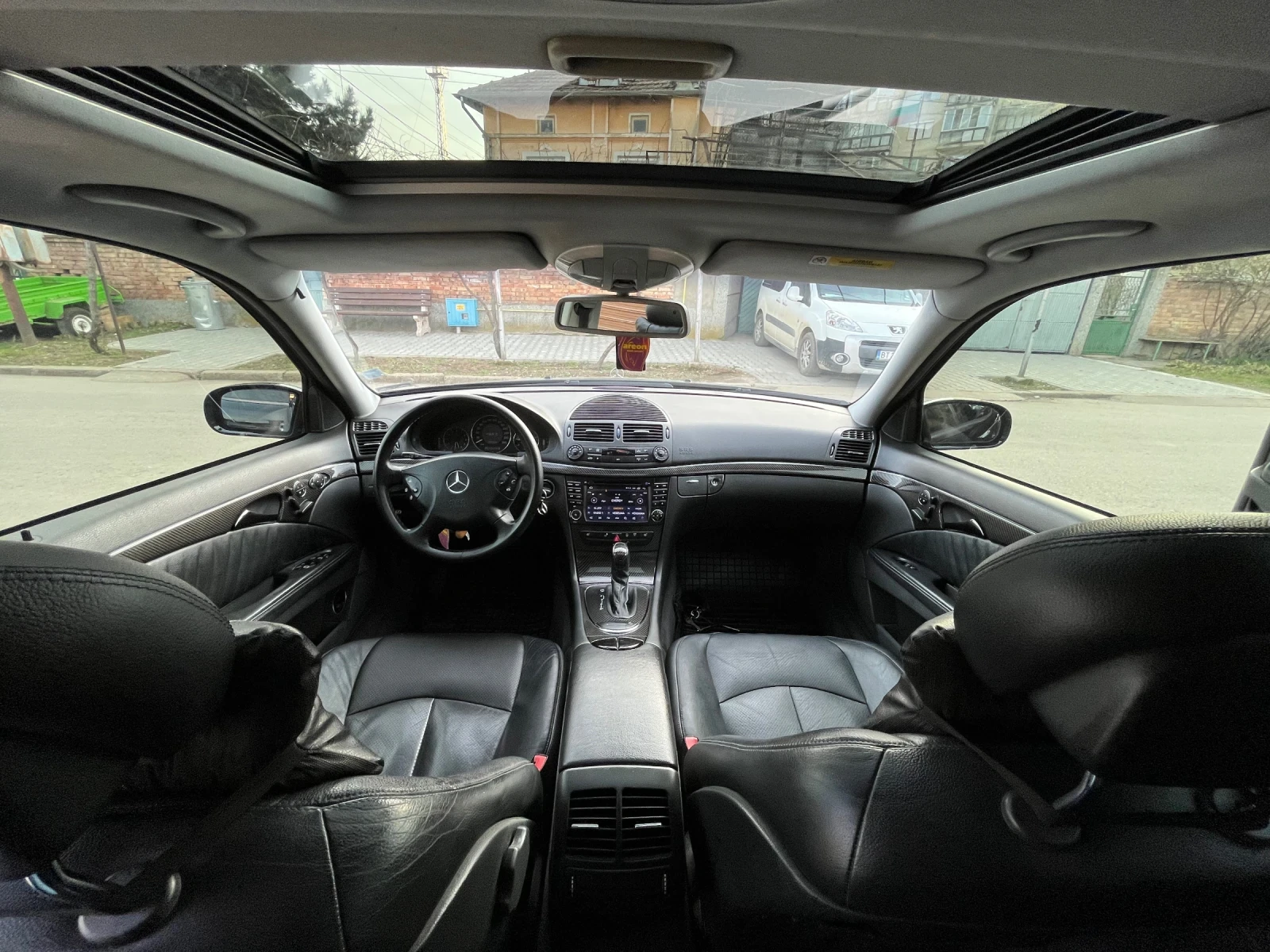 Mercedes-Benz E 270, снимка 9 - Автомобили и джипове - 54093401