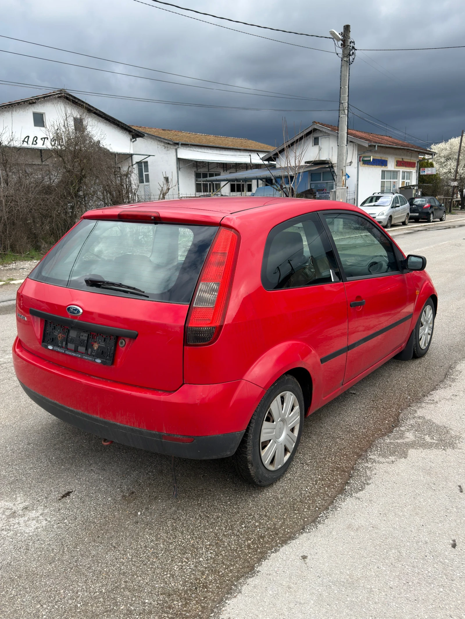 Ford Fiesta 1.3i klima, снимка 5 - Автомобили и джипове - 54096908