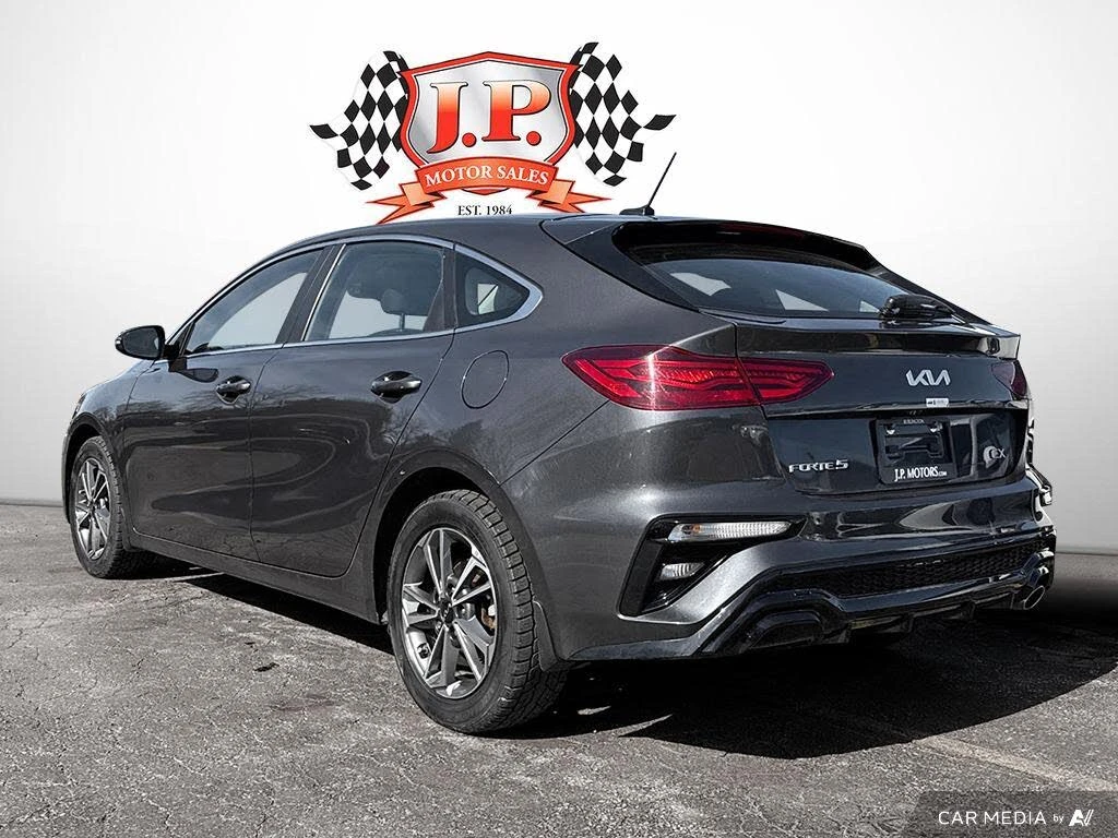 Kia Forte 5 EX FWD, снимка 4 - Автомобили и джипове - 54332977