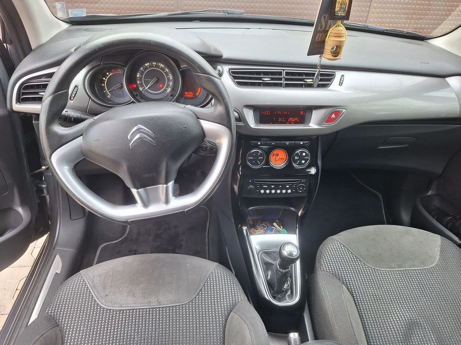 Citroen C3 1.4HDI Exclusive, снимка 7 - Автомобили и джипове - 54742674