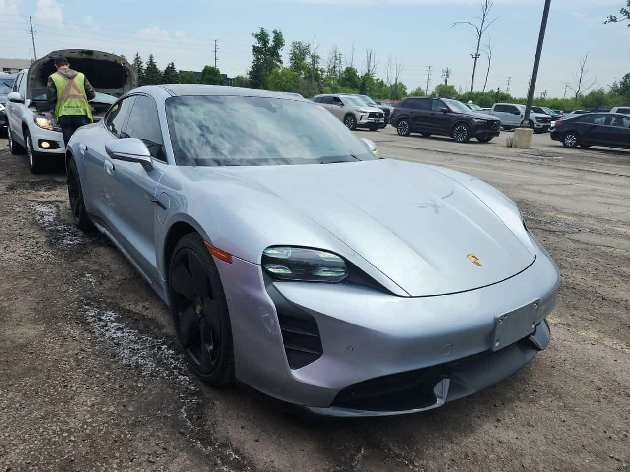 Porsche Taycan TURBO/CARFAX/ФИНАНСИРАНЕ